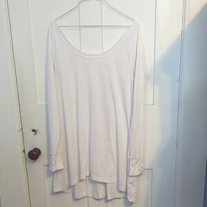 Mossimo Supply Off Shoulder Distressed Hem Long Sleeve Tunic. Pre-loved.